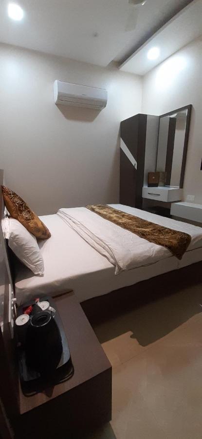 Amor Hotel Ganganagar Екстер'єр фото