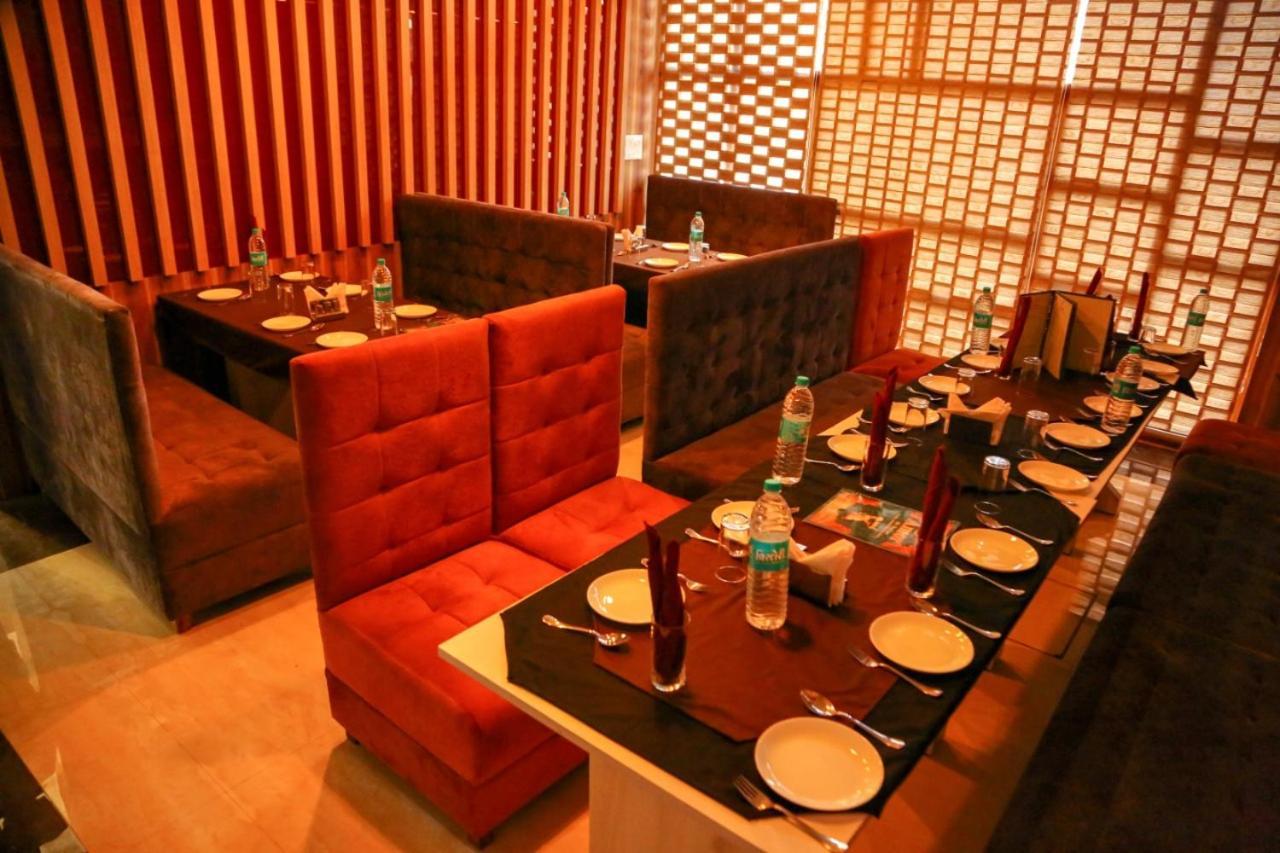 Amor Hotel Ganganagar Екстер'єр фото